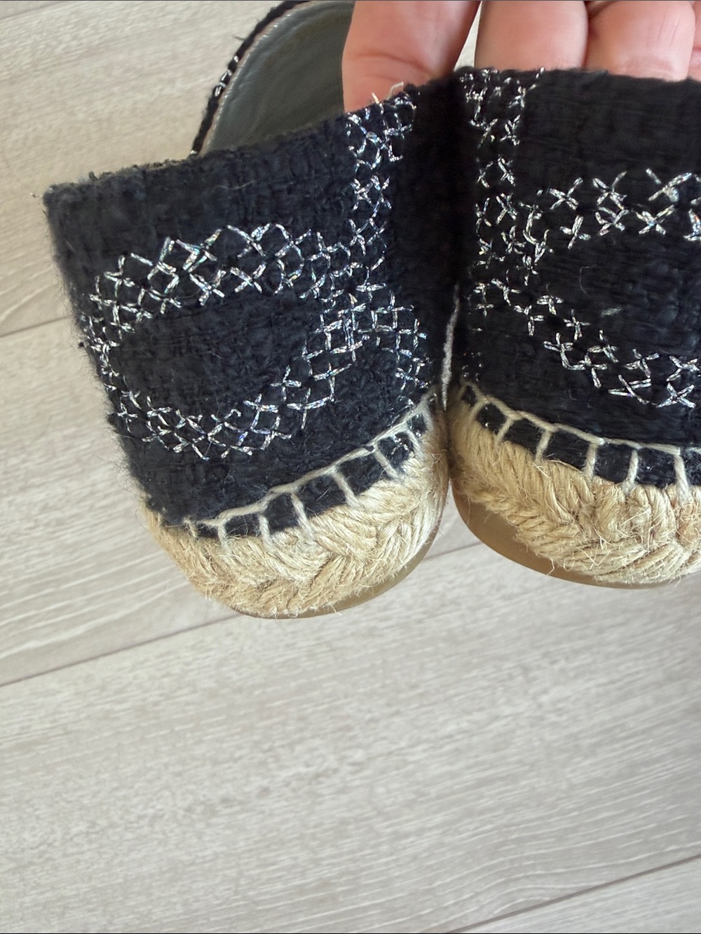 CHANEL Black Tweed Flats with Silver Cap Toe - Picture 10 of 14